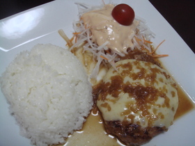 我が家のハンバーグ。びっくりドンキー風☆